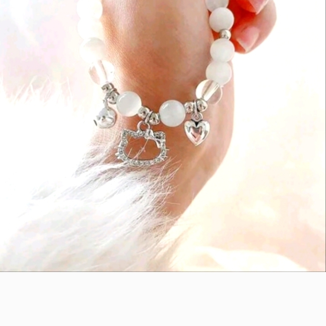 Hello Kitty White And Silver Charm Bracelet